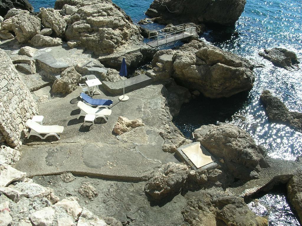 Villa Isola Bella Taormina Oda fotoğraf